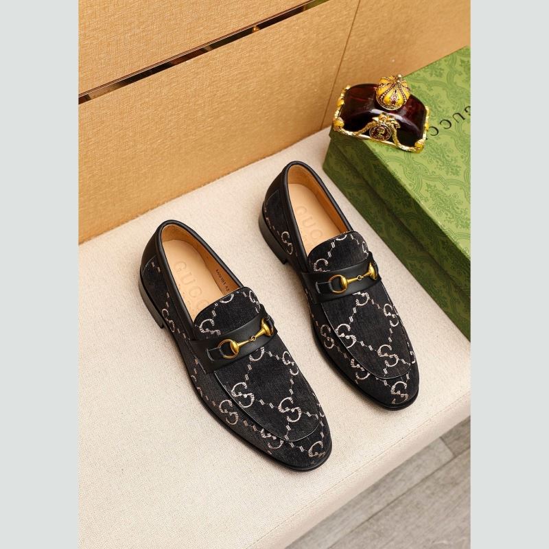 G*u*i leather shoes